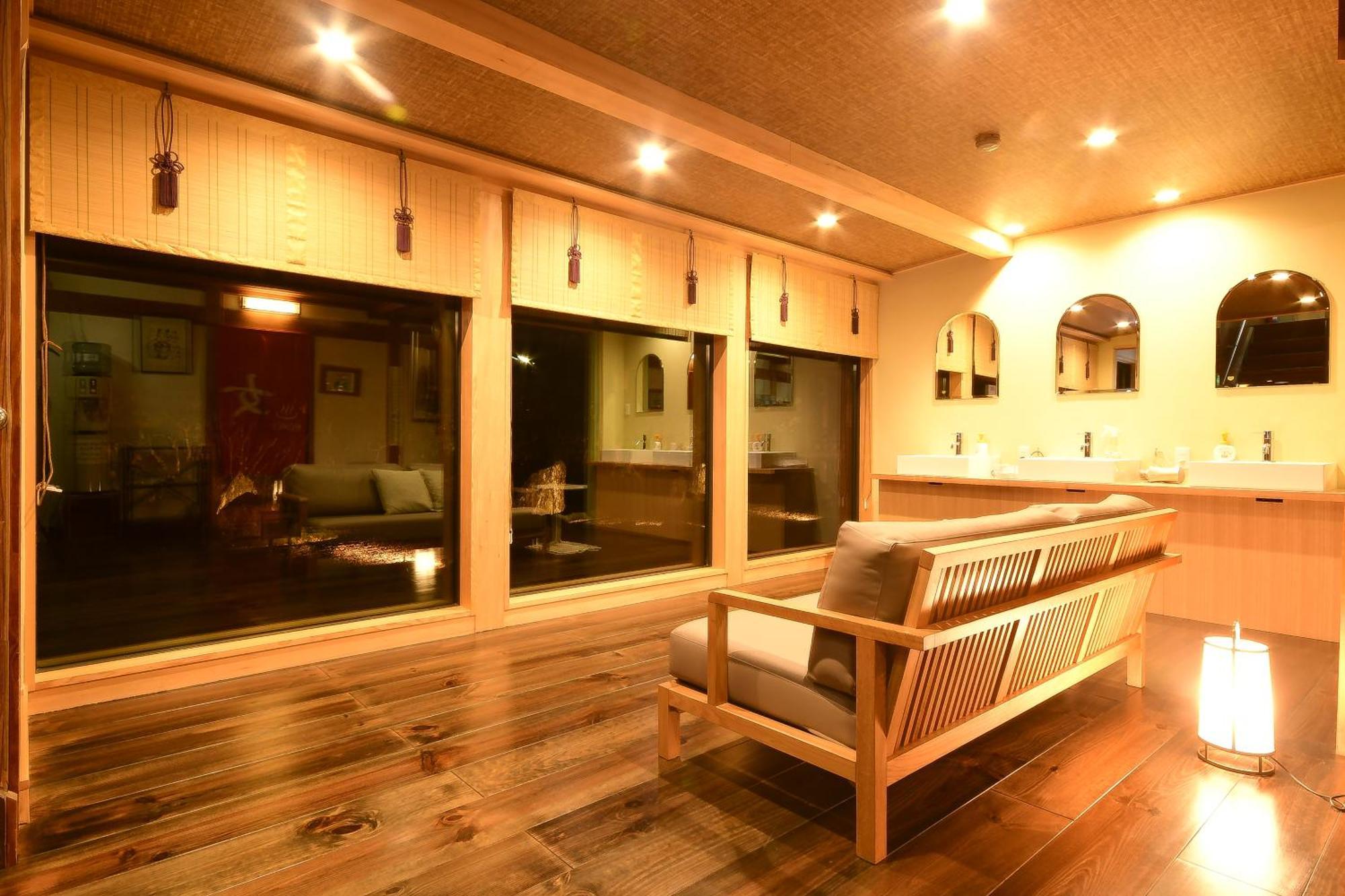 Koyasan Shukubo Yochiin Hotel Buitenkant foto