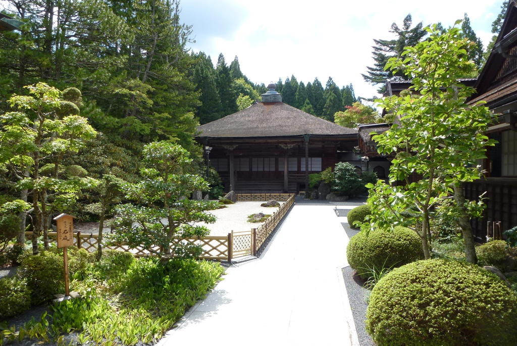 Koyasan Shukubo Yochiin Hotel Buitenkant foto